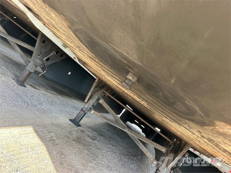 Utility VS2DX 箱體拖車