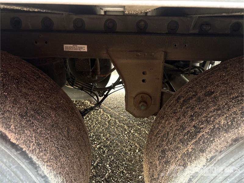 Utility VS2DX Van Body Trailers