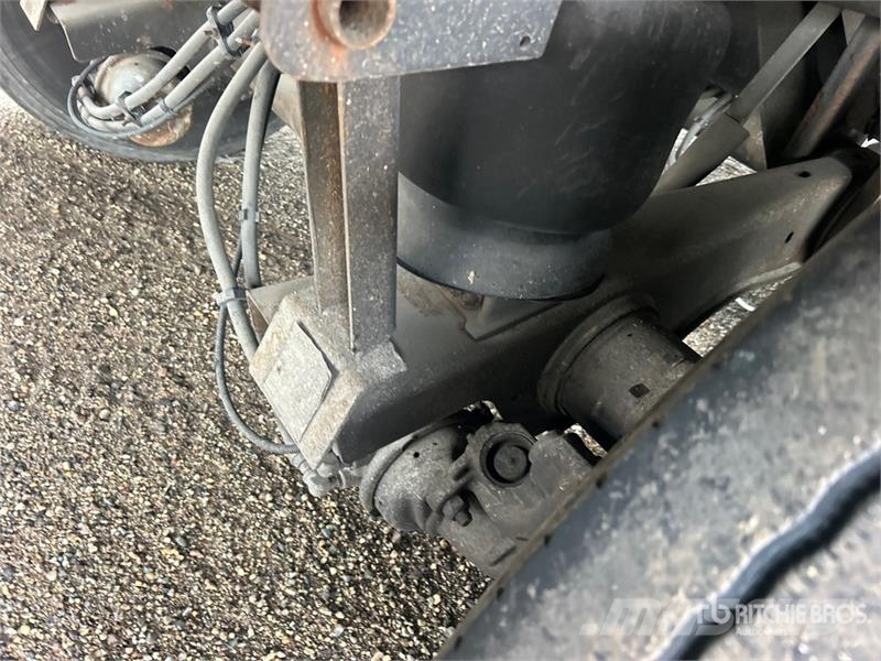 Utility VS2DX 箱體拖車