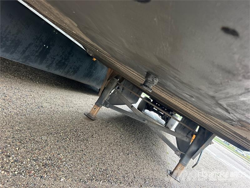 Utility VS2DX Van Body Trailers
