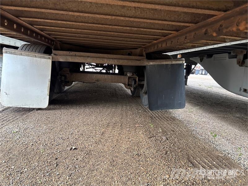 Utility VS2DX Van Body Trailers