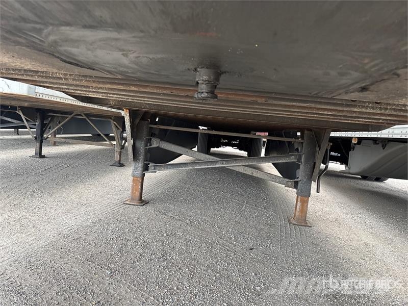 Utility VS2DX Van Body Trailers