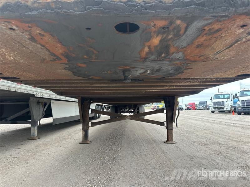 Utility VS2DX Van Body Trailers