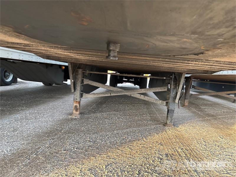Utility VS2DX Van Body Trailers