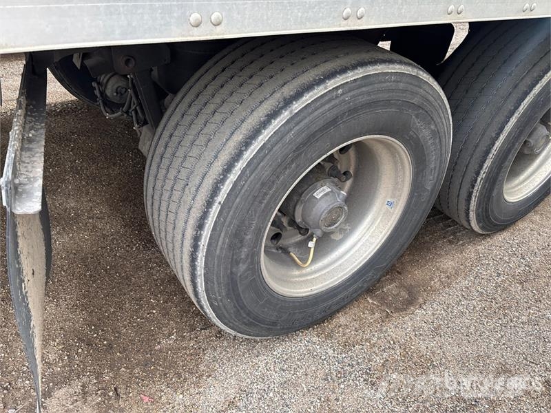 Utility VS2DX Van Body Trailers