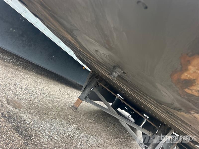 Utility VS2DX Van Body Trailers