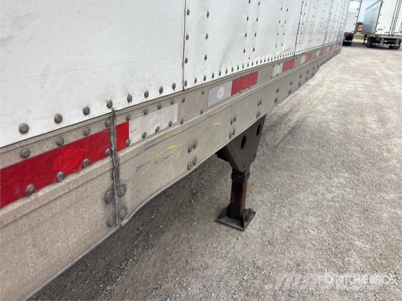 Utility VS2DX Box body trailers