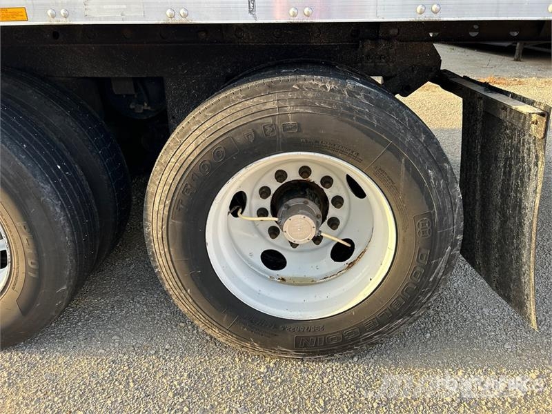 Utility VS2DX Gesloten opbouw trailers