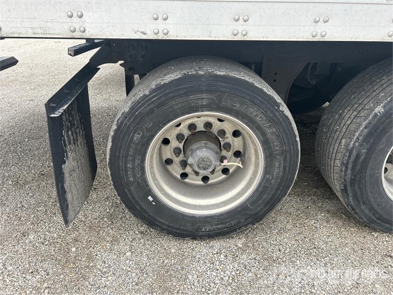 Utility VS2DX Box Trailers