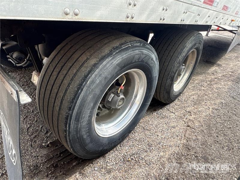 Utility VS2DX Van Body Trailers
