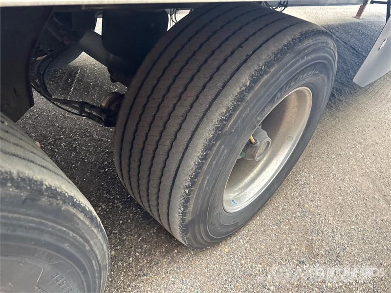 Utility VS2DX Van Body Trailers