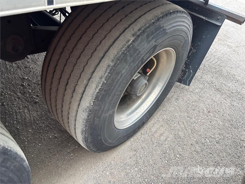 Utility VS2DX Van Body Trailers