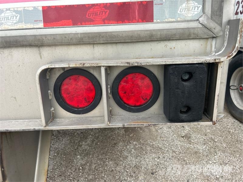 Utility VS2DX Van Body Trailers