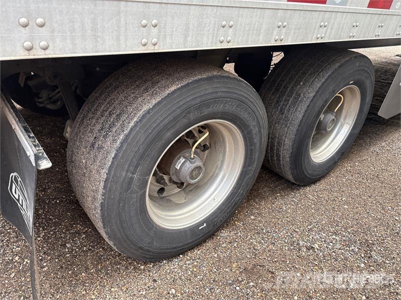 Utility VS2DX Van Body Trailers