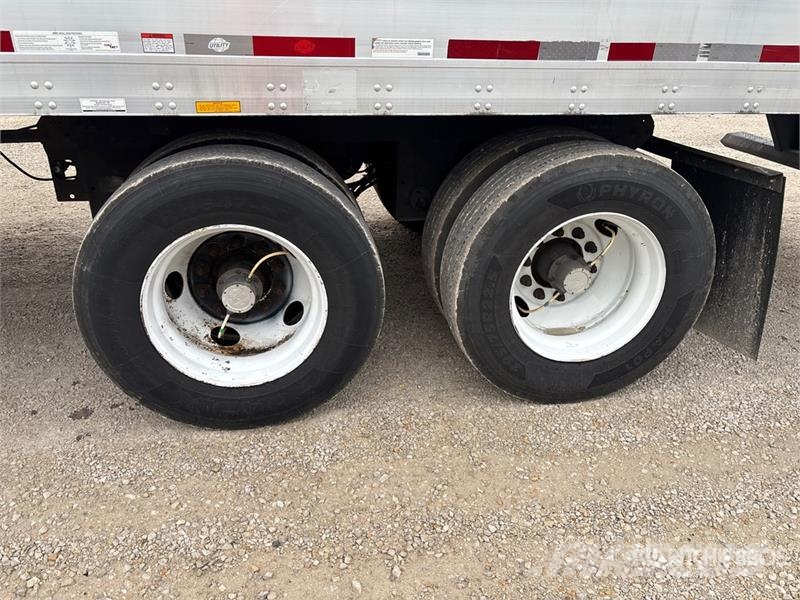 Utility VS2DX Gesloten opbouw trailers