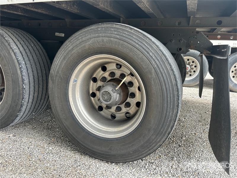 Utility VS2DX Van Body Trailers