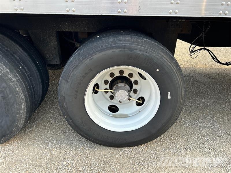 Utility VS2DX Gesloten opbouw trailers