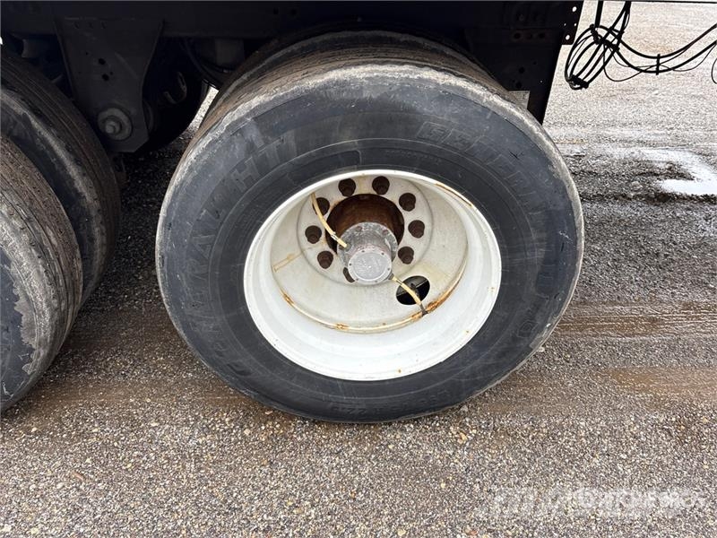 Utility VS2DX Box Trailers