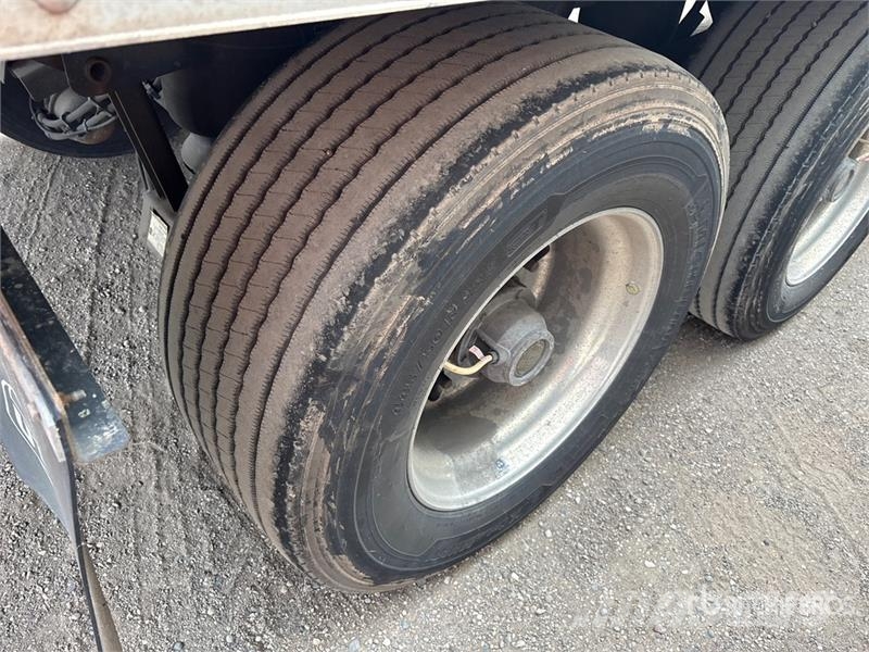 Utility VS2DX Van Body Trailers