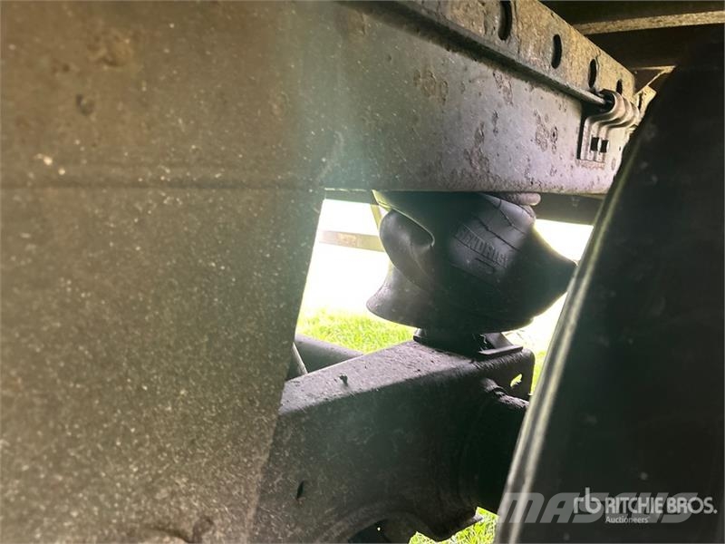 Utility VS2DX Van Body Trailers