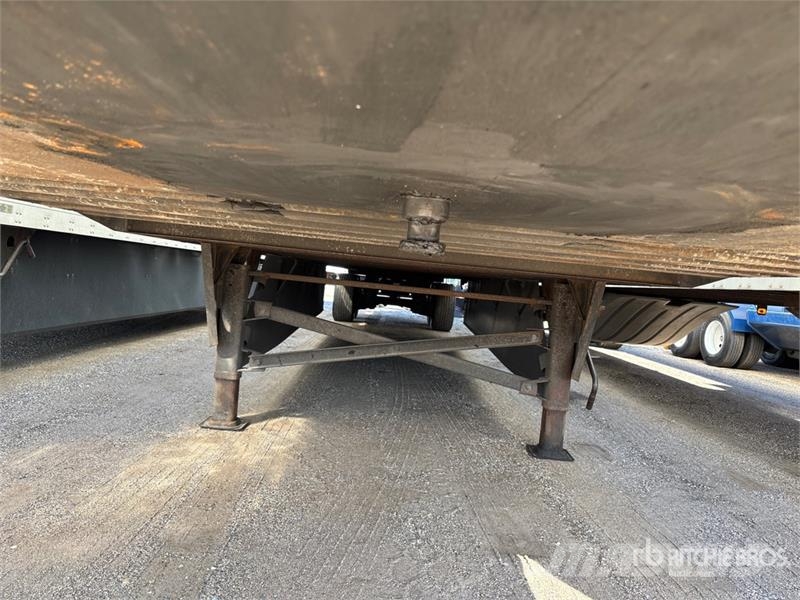 Utility VS2DX Van Body Trailers