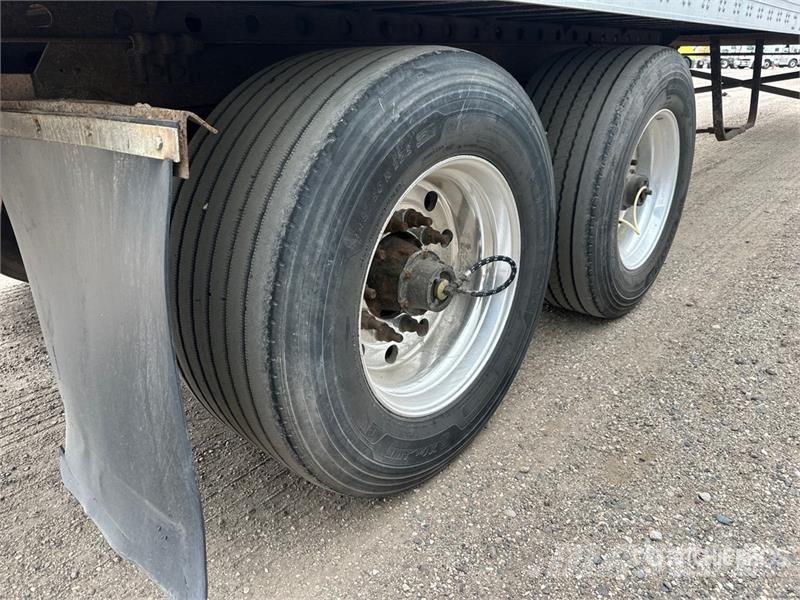 Utility VS2DX Van Body Trailers