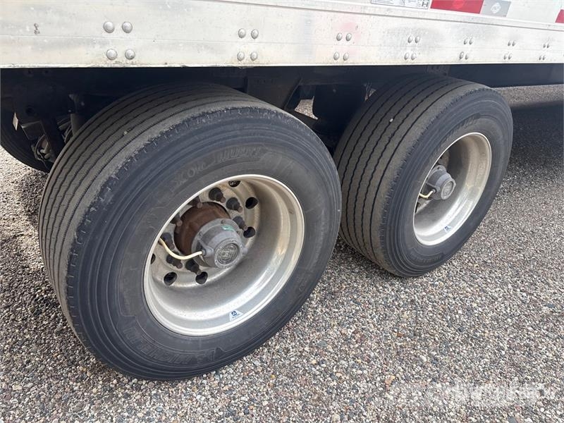 Utility VS2DX Van Body Trailers