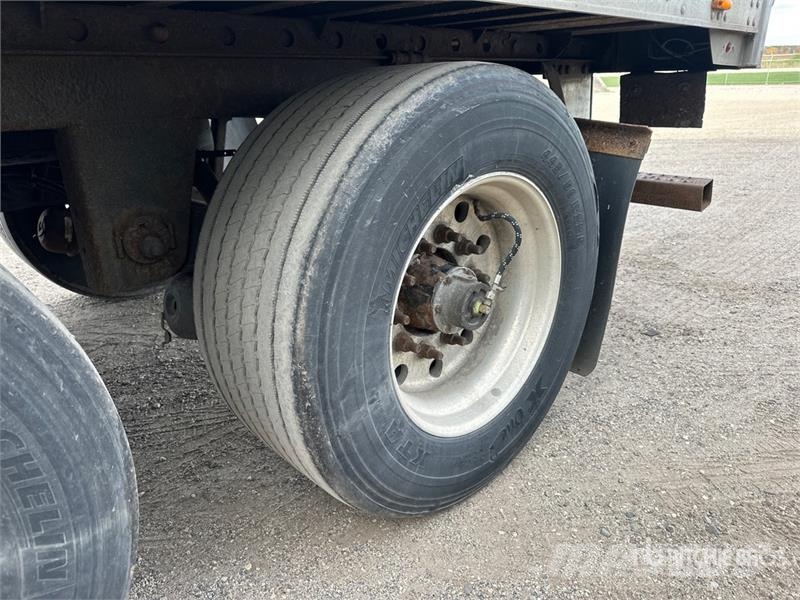 Utility VS2DX Van Body Trailers