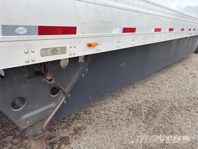 Utility VS2DX Van Body Trailers