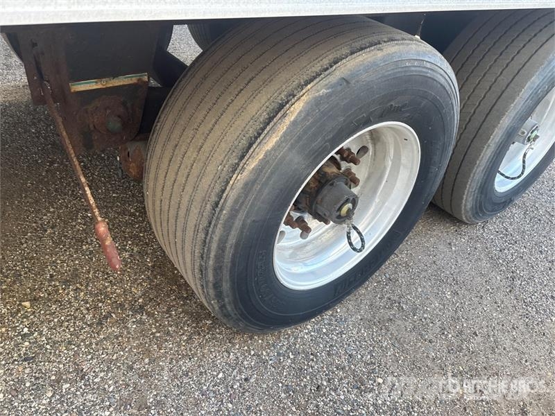 Utility VS2DX Van Body Trailers