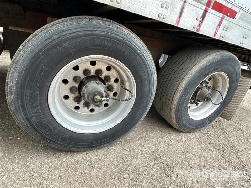 Utility VS2DX Van Body Trailers