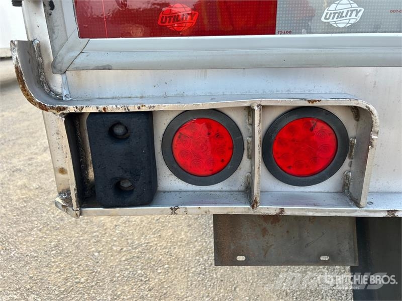 Utility VS2DX Gesloten opbouw trailers