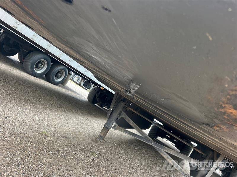 Utility VS2DX 箱體拖車