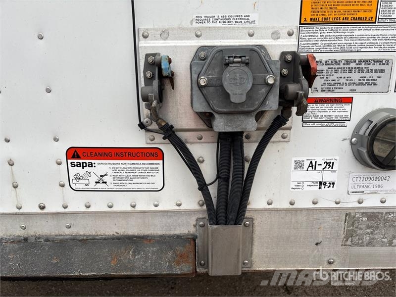 Utility VS2DX 箱體拖車