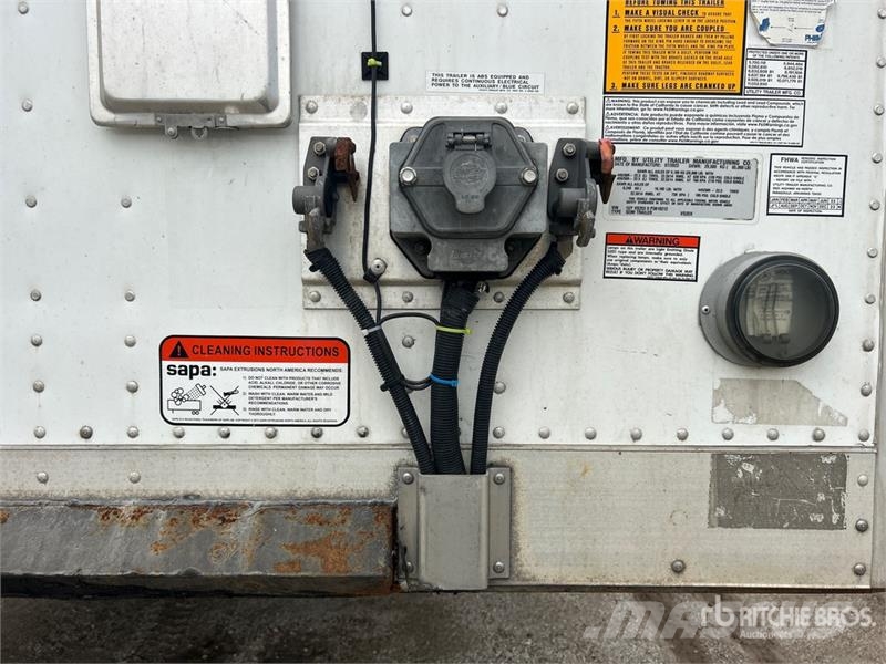 Utility VS2DX 箱體拖車