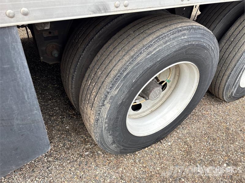 Utility VS2DX Van Body Trailers