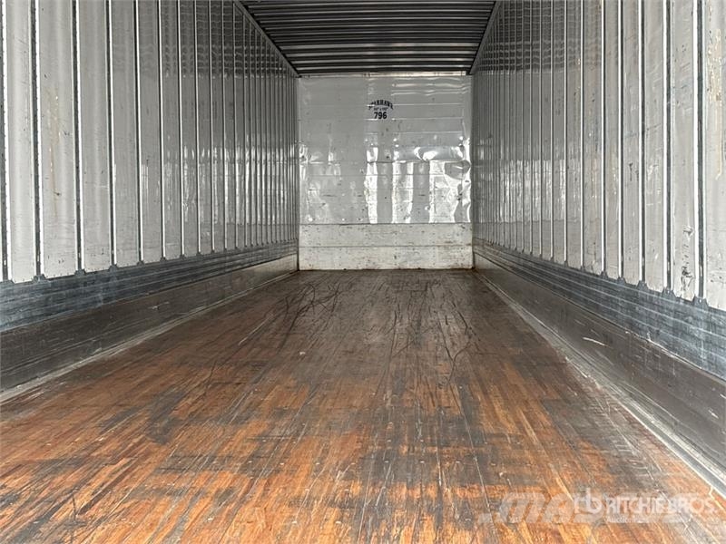 Utility VS2DX Van Body Trailers