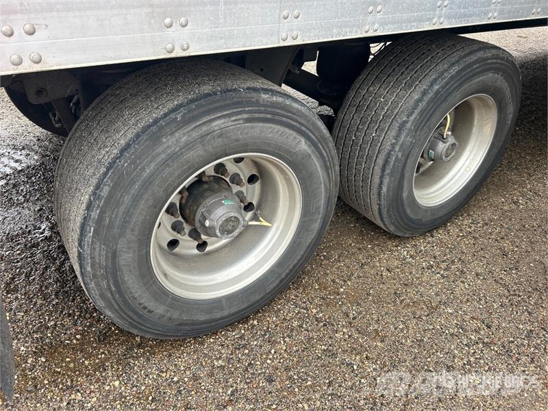Utility VS2DX Van Body Trailers