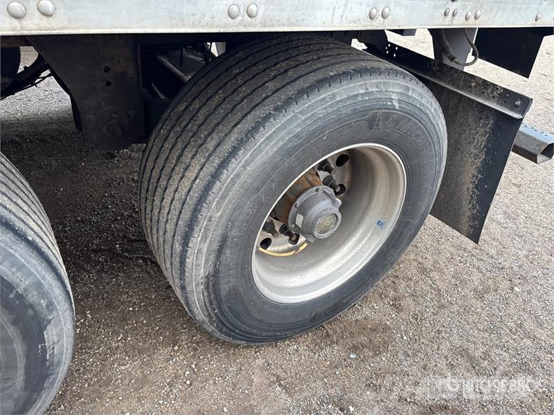Utility VS2DX Van Body Trailers