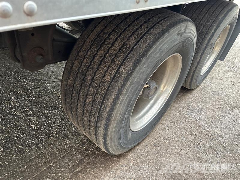 Utility VS2DX Van Body Trailers