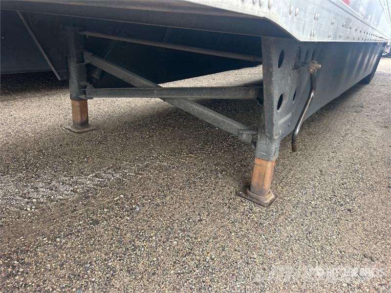 Utility VS2DX Van Body Trailers
