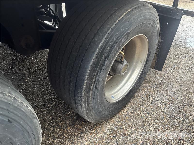 Utility VS2DX Van Body Trailers