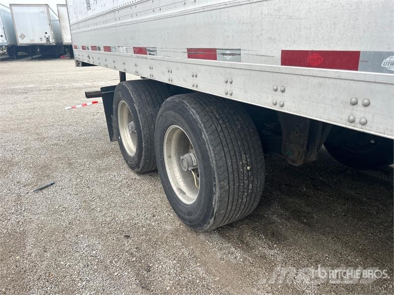 Utility VS2DX Box Trailers