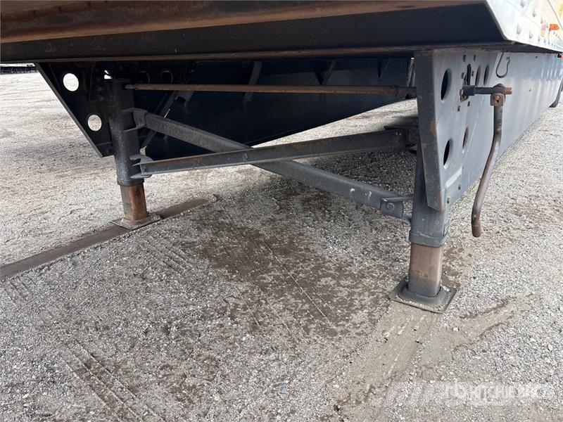 Utility VS2DX Van Body Trailers