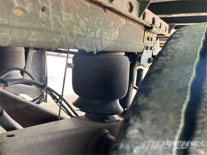 Utility VS2DX 箱體拖車