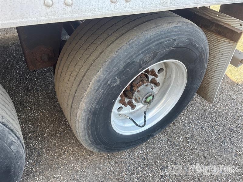 Utility VS2DX Van Body Trailers