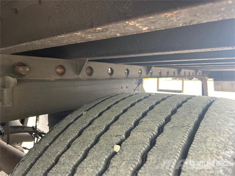 Utility VS2DX Van Body Trailers