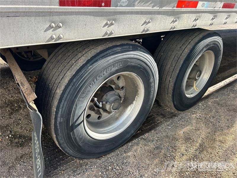 Utility VS2DX 53 ft x 102 in T/A Van Trailer مقطورات ذات هيكل صندوقي