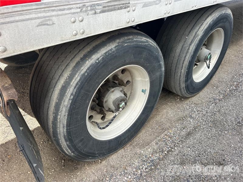 Utility VS2DX 53 ft x 102 in T/A Van Trailer Furgoonhaagised