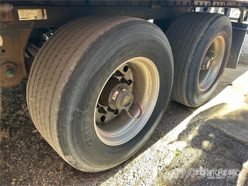 Utility VS2DX 53 ft x 102 in T/A Van Trailer 箱體拖車